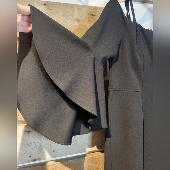 Laura Elegant Black Off-Shoulder Dress - Picture 2 of 6